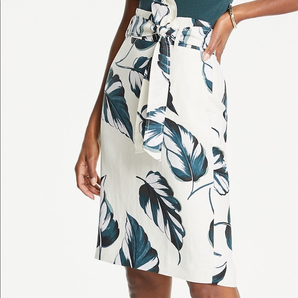 Ann Taylor leaves tie waist pencil skirt